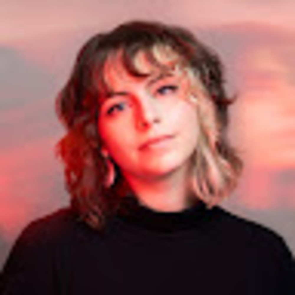 Meet your Posher, Christalla